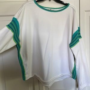 Oversized white sweatshirt